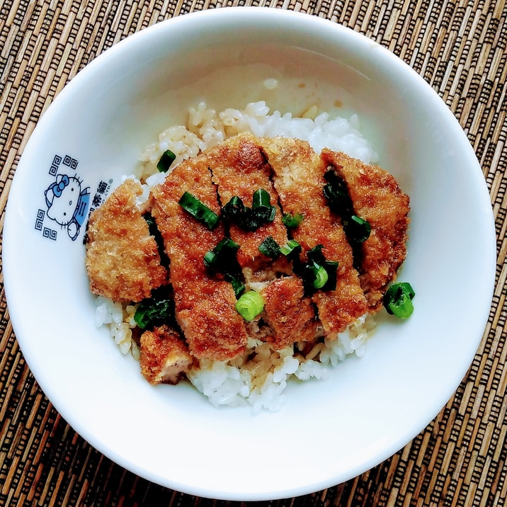 卵でとじないカツ丼